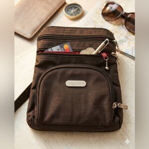 Baggallini Triple Zip Crossbody Bag Brown Rust Lining Travel Organizer Purse